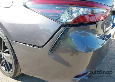 2022 Toyota Camry Xse z USA, uszkodzony, nr VIN 4T1K61AK8NU033787